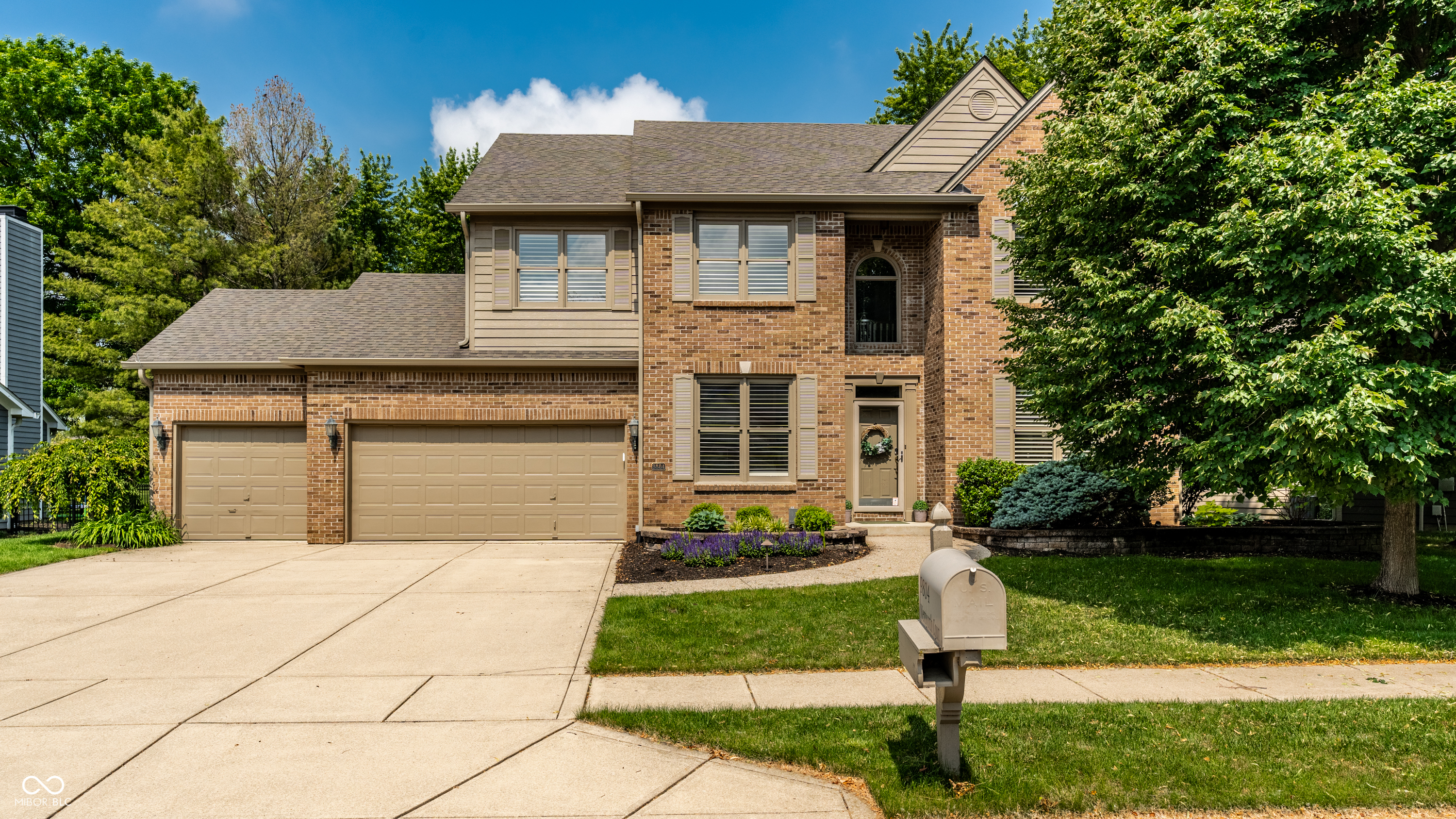 Property Photo:  9804 Wentworth Court  IN 46032 