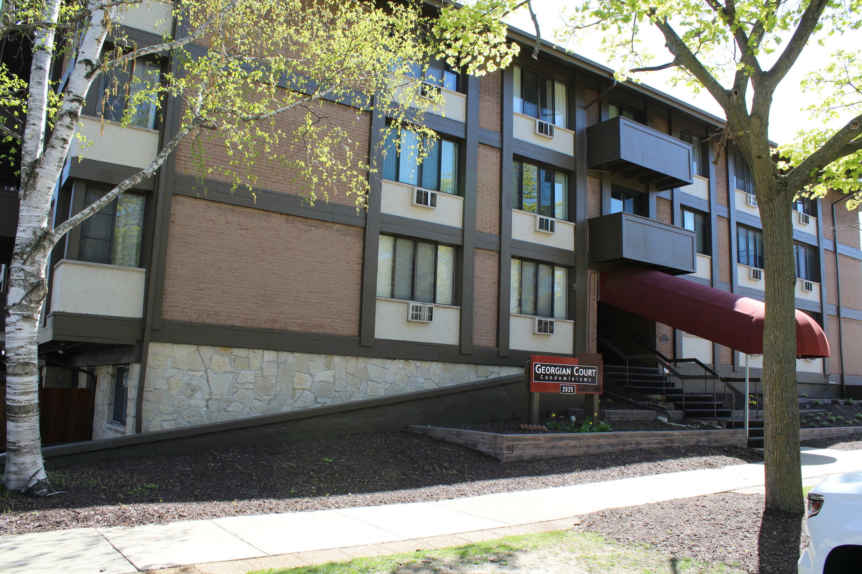 Property Photo: 2025 E Greenwich Ave 219 WI 53211
