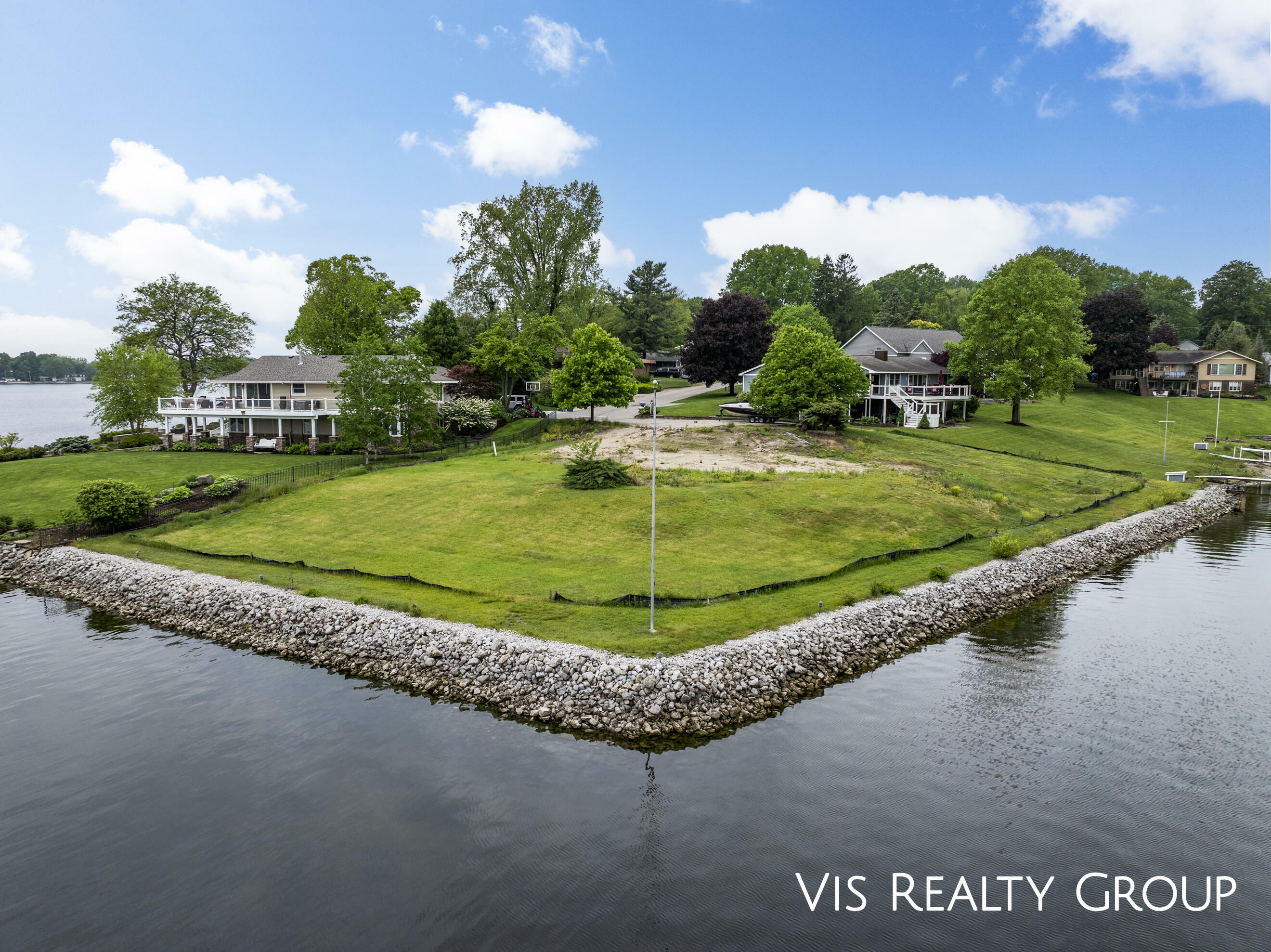 Property Photo:  16073 Lake Point Drive  MI 49456 
