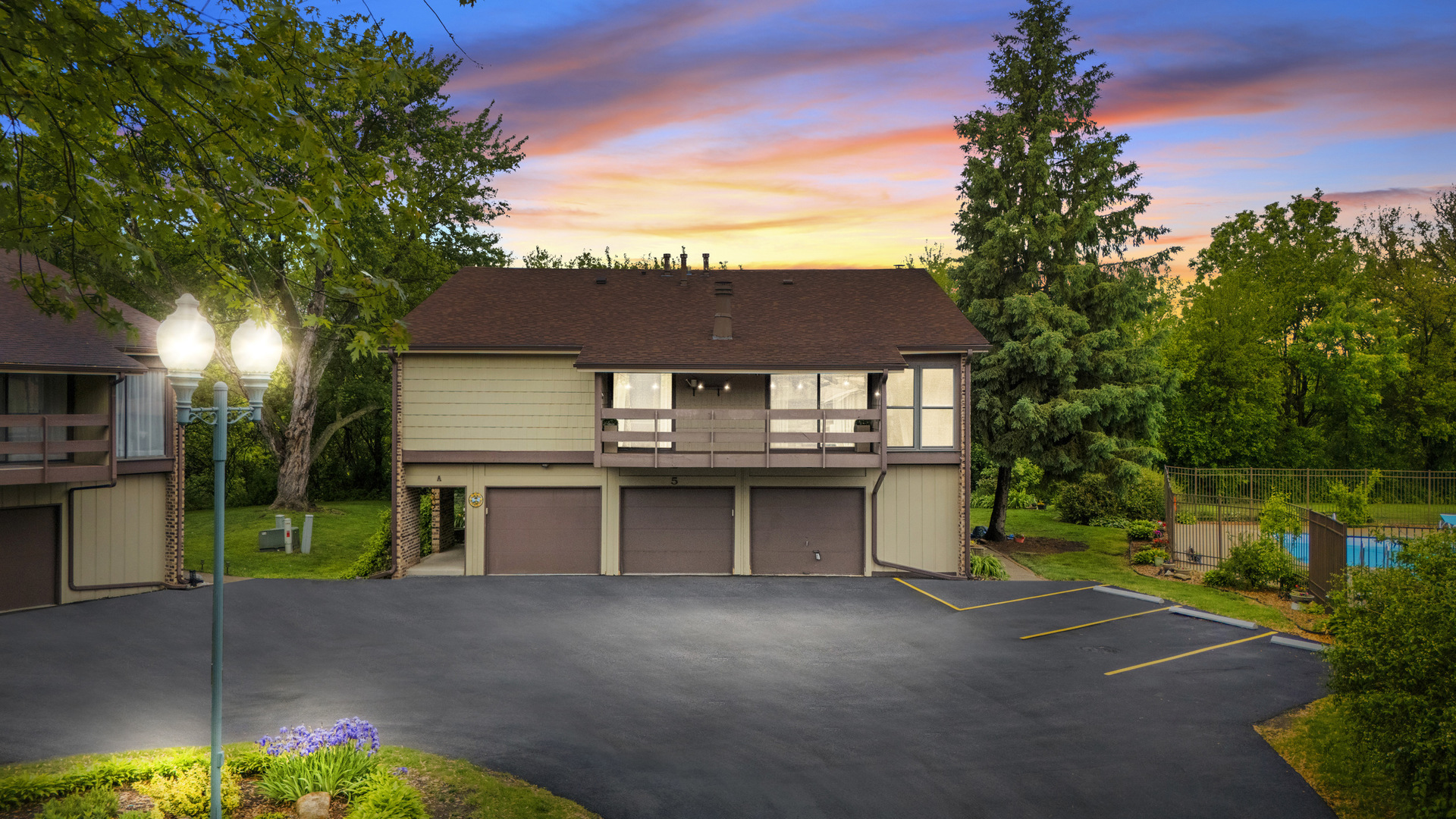 Property Photo: 5 Cobblestone Court C IL 60465