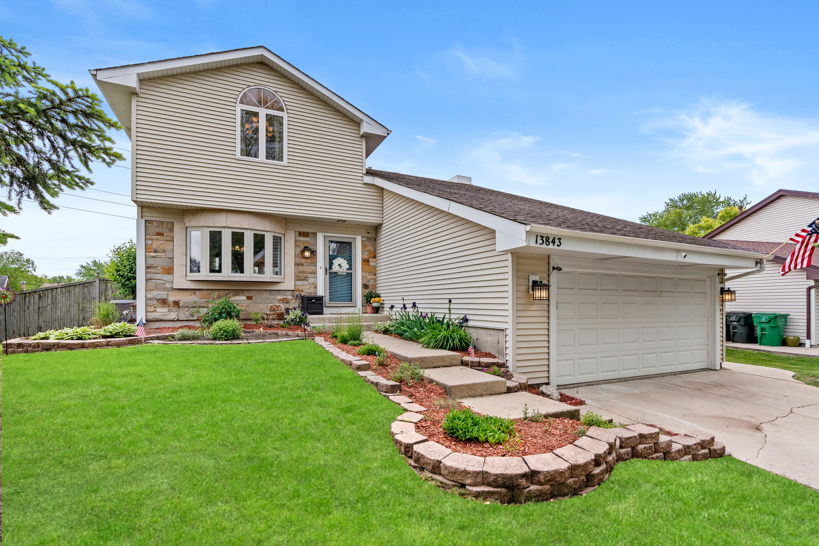 Property Photo: 13843 W Stoneoak Way IL 60491