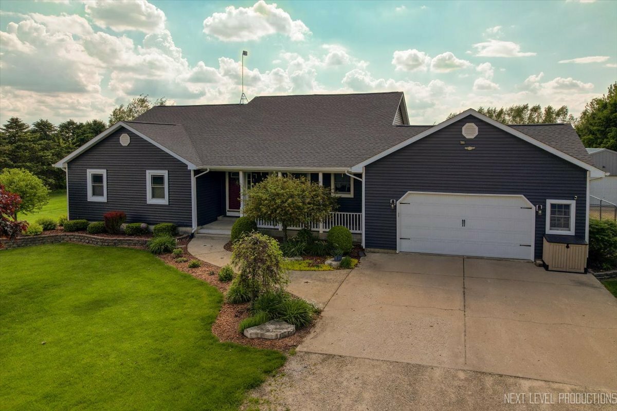 Property Photo:  4381 N St Rte 23 Highway  IL 60531 