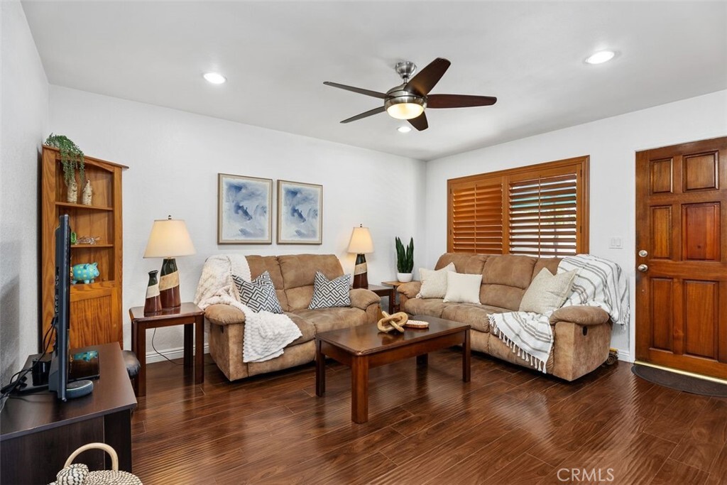 Property Photo: 12526 Cuesta Drive CA 90703