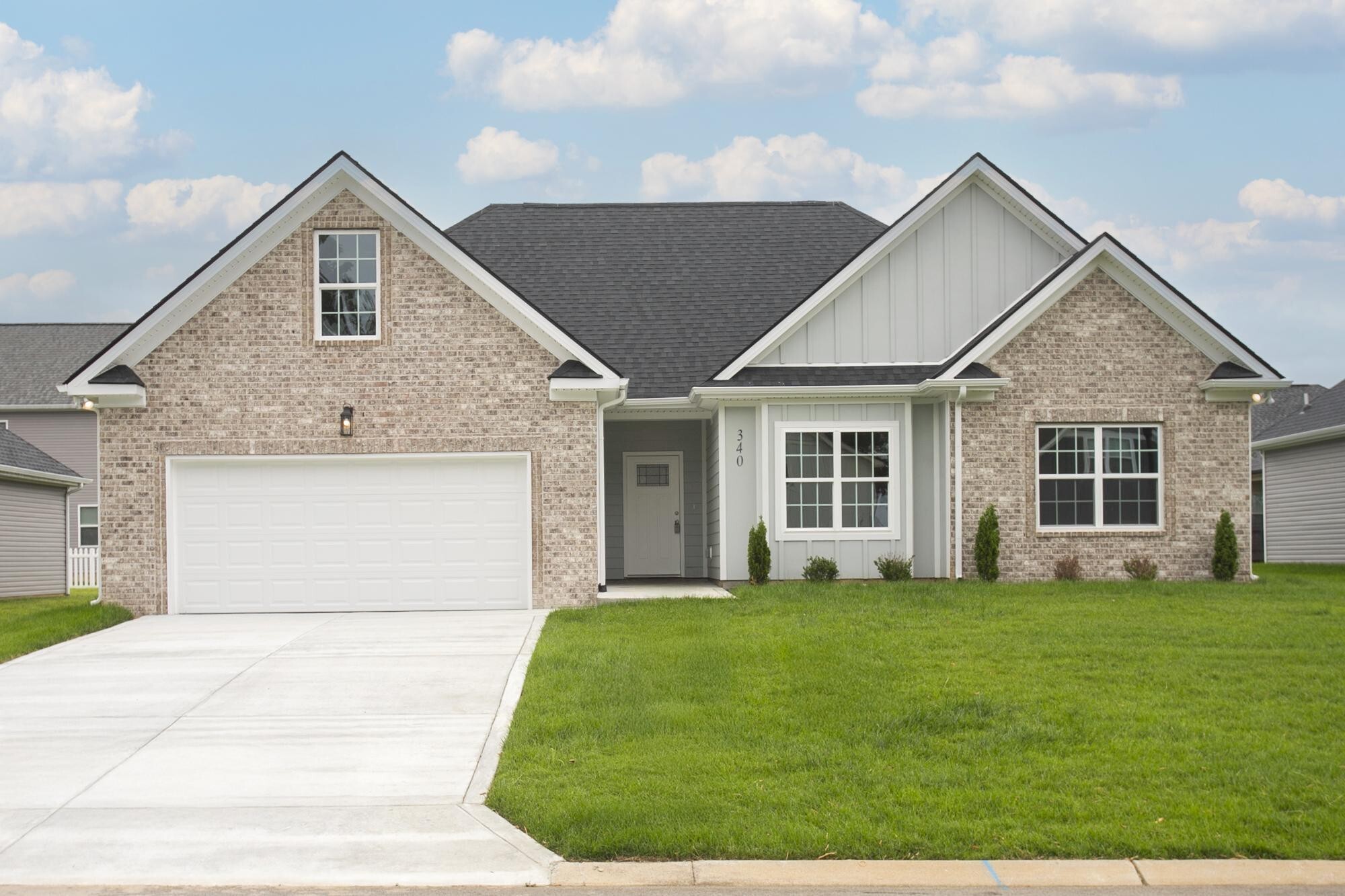 Property Photo:  340 Fieldstone Ln  TN 37172 