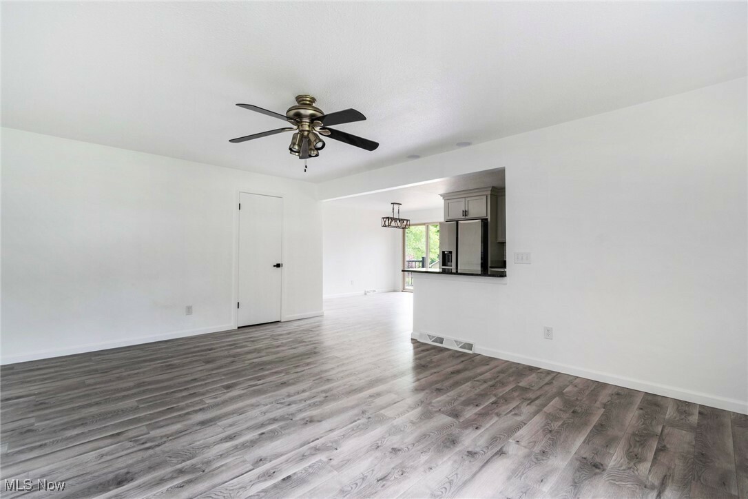 Property Photo:  2450 Venloe Drive  OH 44514 