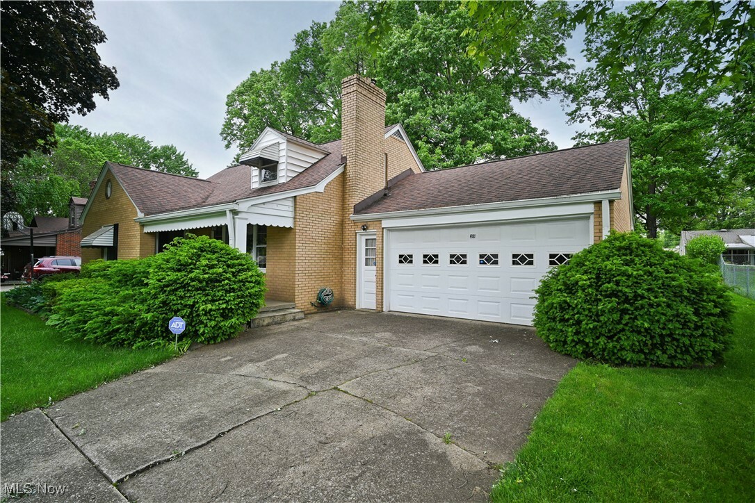 Property Photo: 388 Meadowbrook Avenue OH 44512