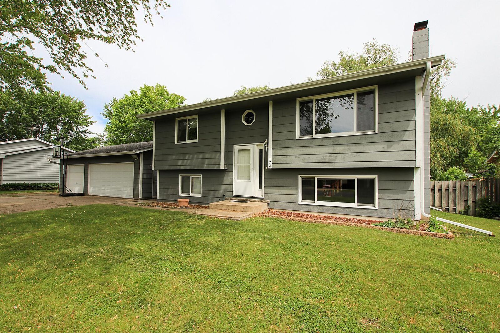 Property Photo: 122 Crystal Court MN 55363