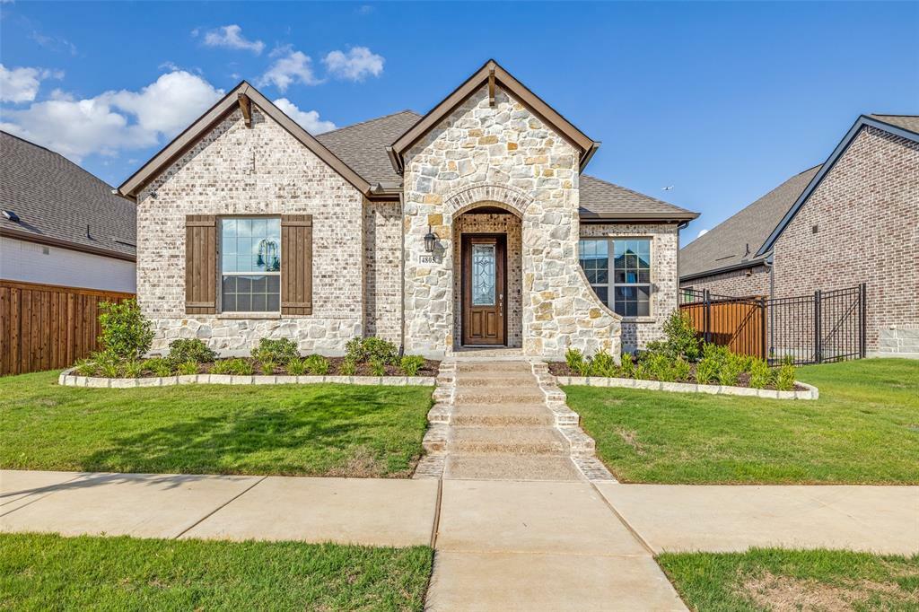 Property Photo: 4805 Blackhawk Green Court TX 76005