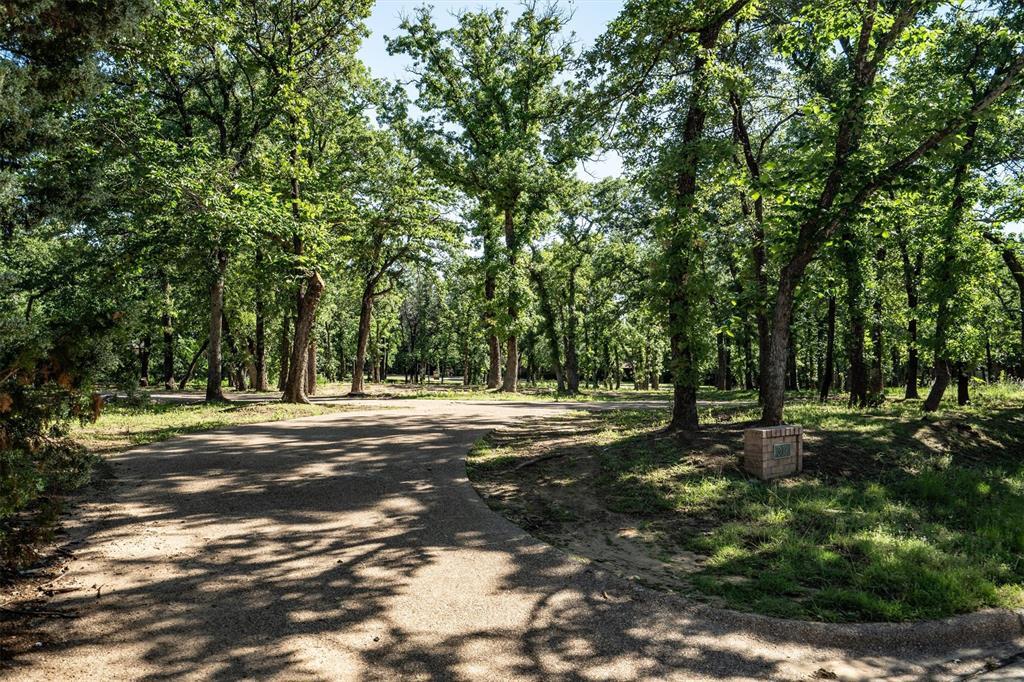 Property Photo:  309 Mosswood Drive  TX 76226 