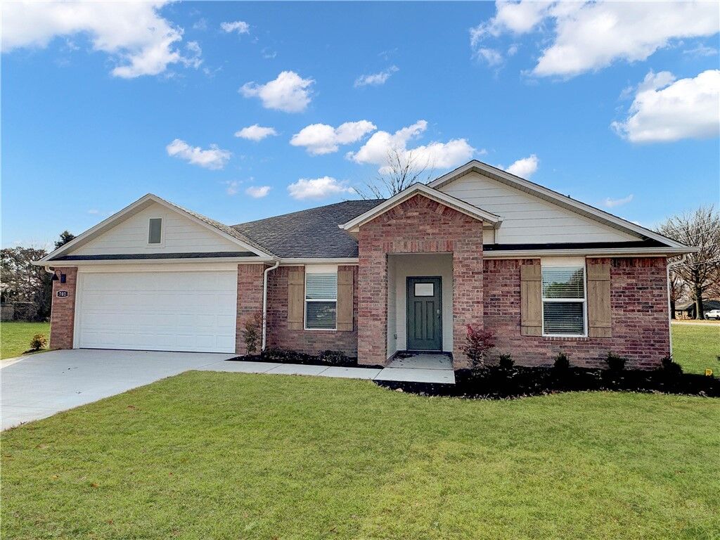 Property Photo:  101 Ratliff Avenue  AR 72751 