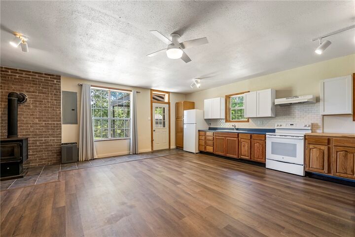 Property Photo: 19051 Pinecrest Lane AR 72756