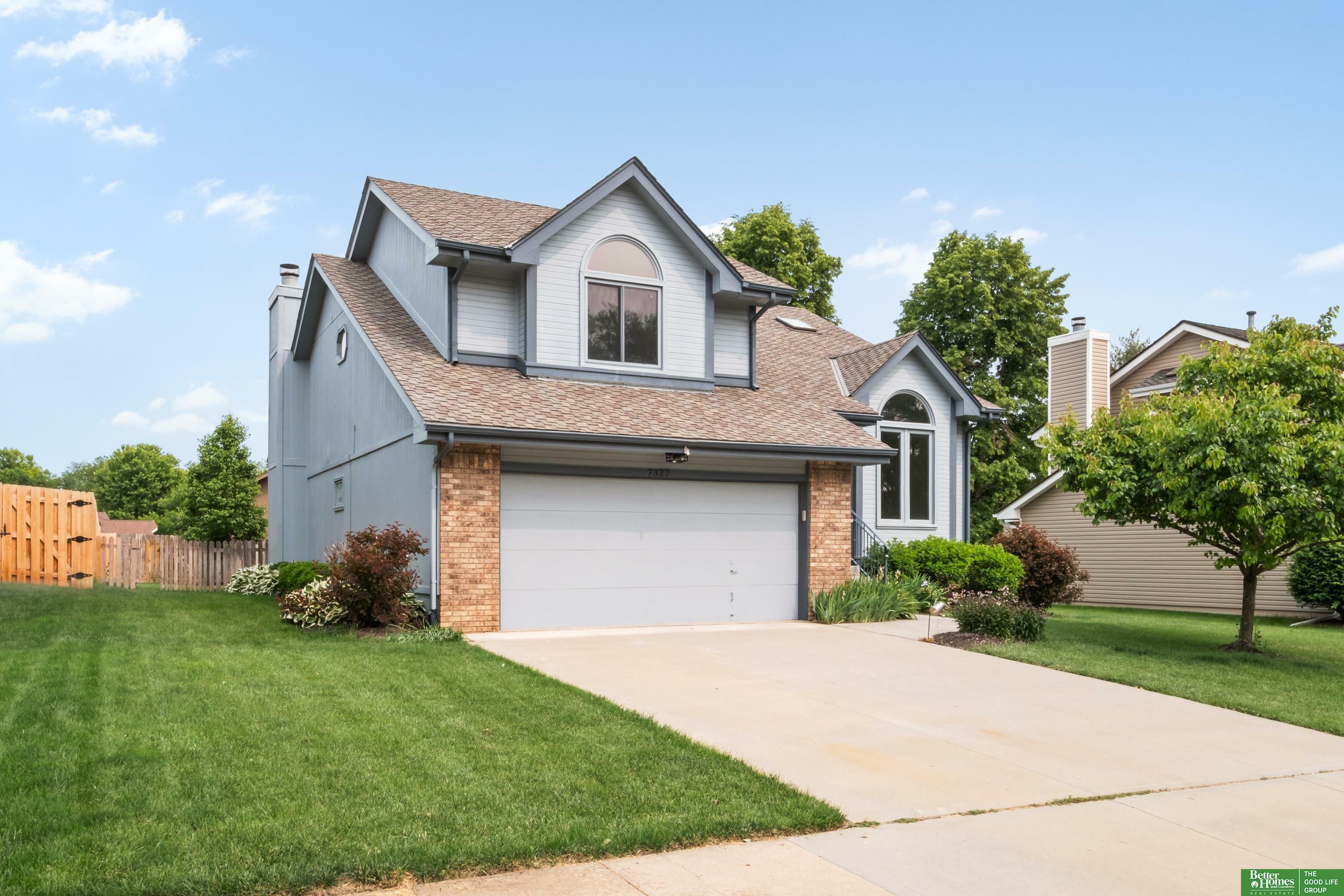 Property Photo:  7327 S 140th Avenue  NE 68138 