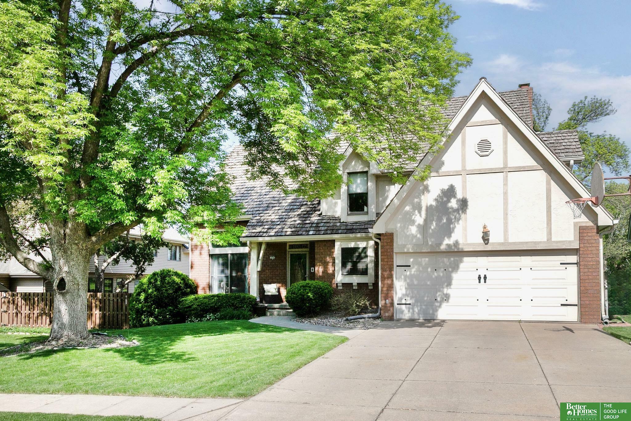 Property Photo: 10542 Y Street NE 68127