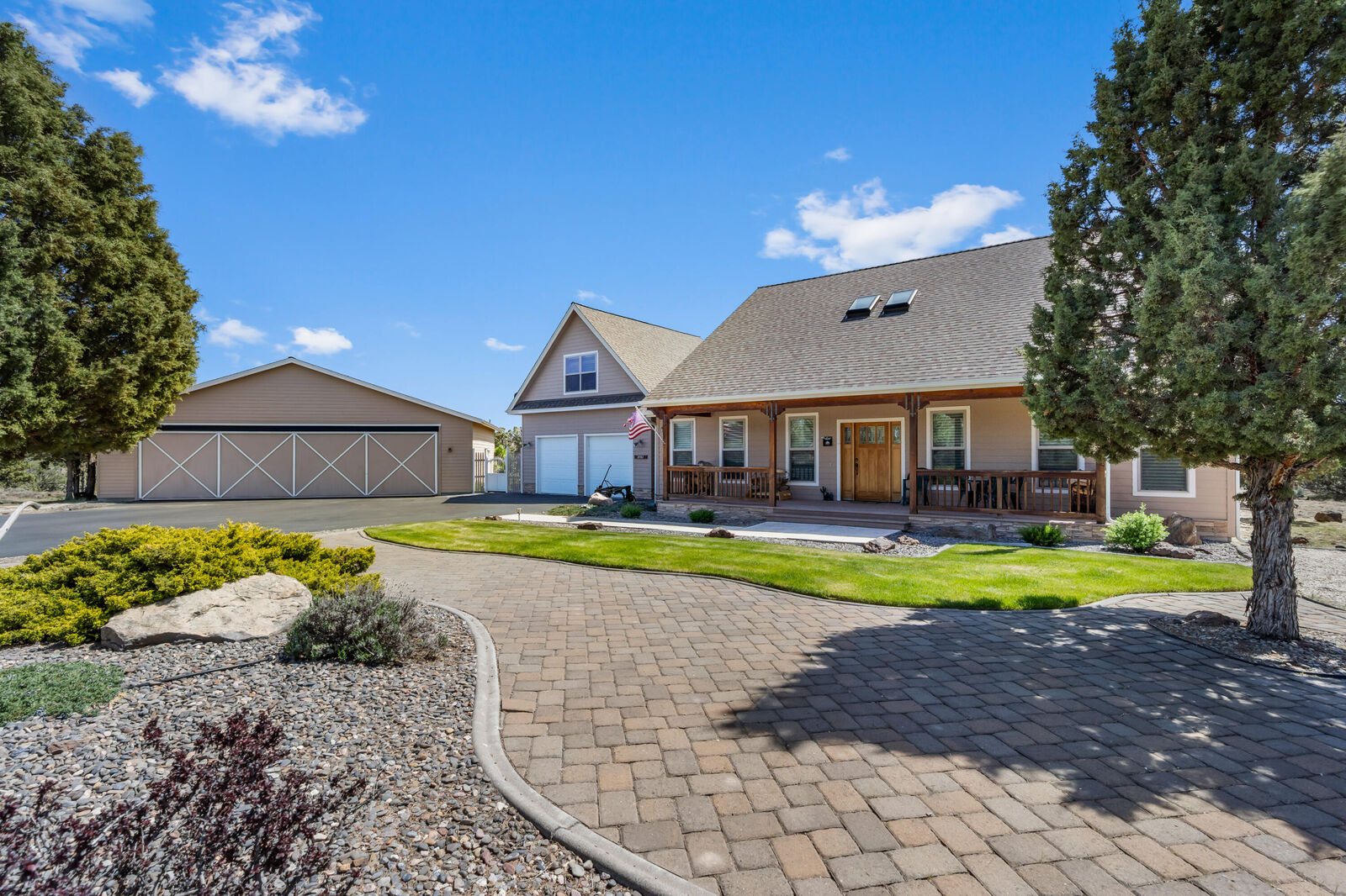 Property Photo:  2782 SE Pilot Drive  OR 97754 