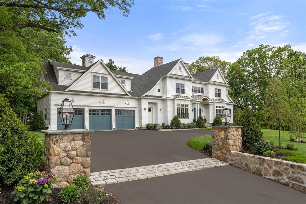 Property Photo: 15 Lathrop Rd MA 02482
