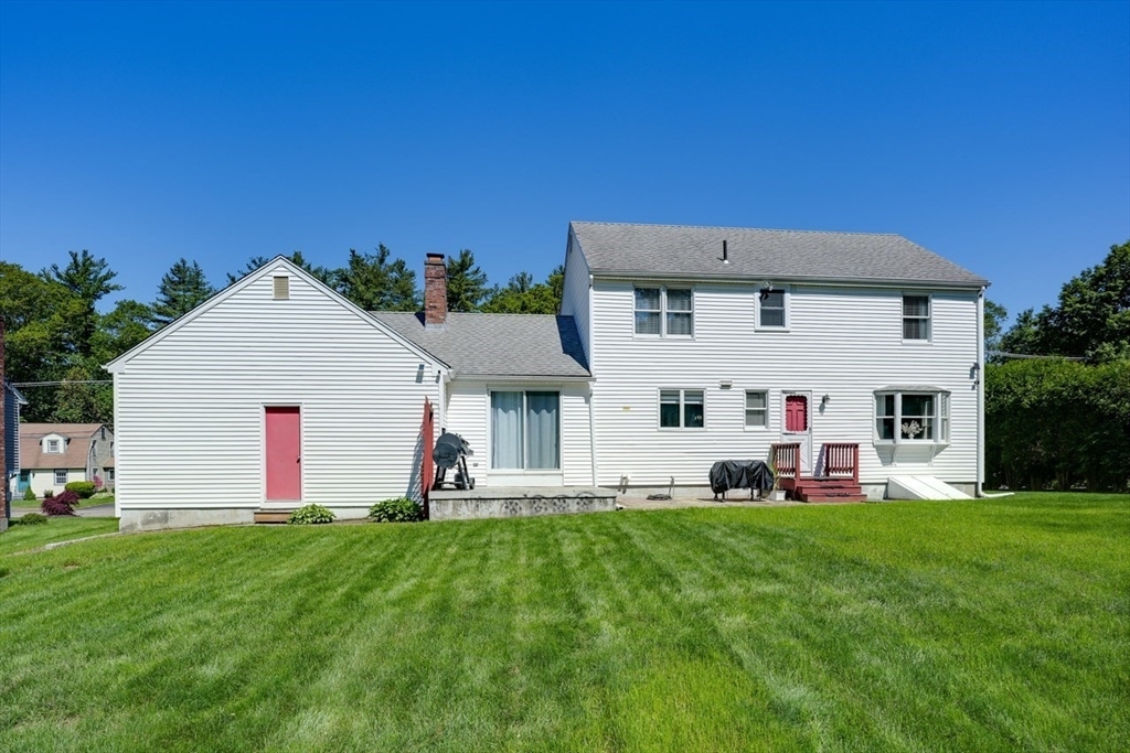 Property Photo:  13 Woodland Dr  MA 01749 