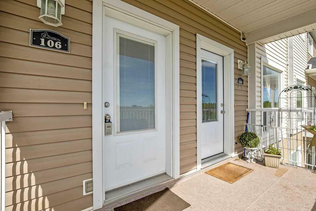 Property Photo: 106 Sunrise Terrace NE AB T1V 0C3