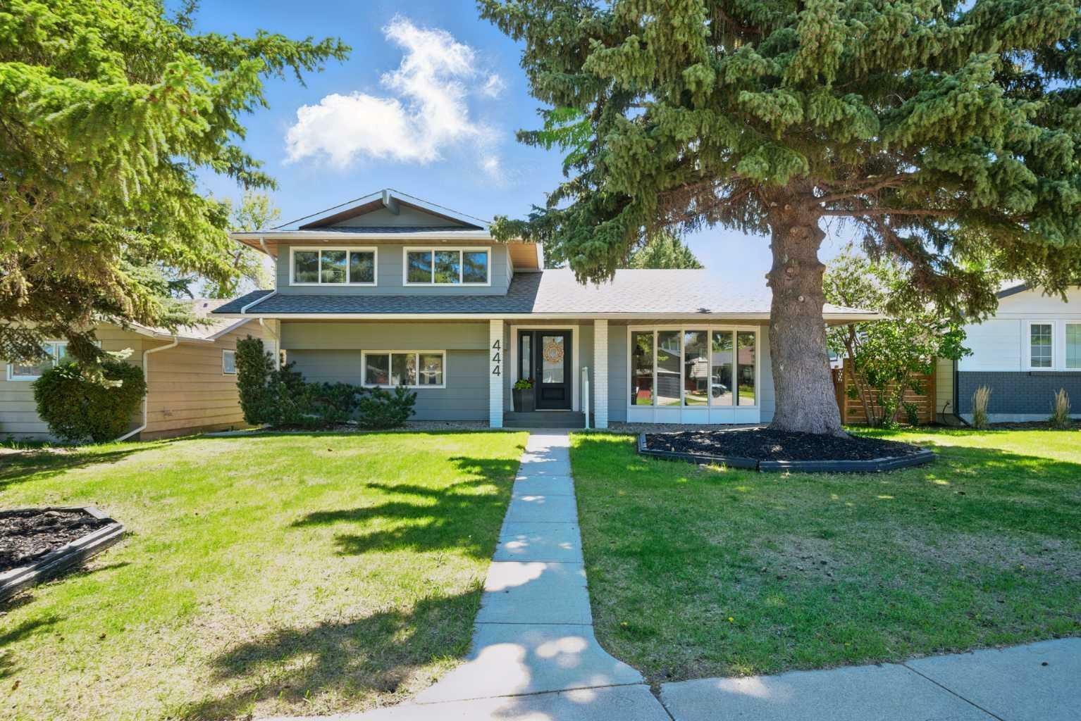 444 Parkridge Rise SE  Calgary AB T2J 5C3 photo