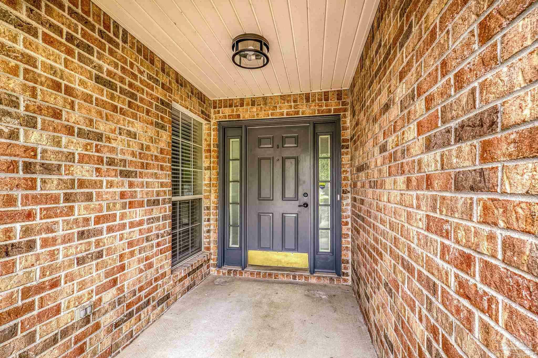 Property Photo: 7904 Red Bean Dr FL 32526