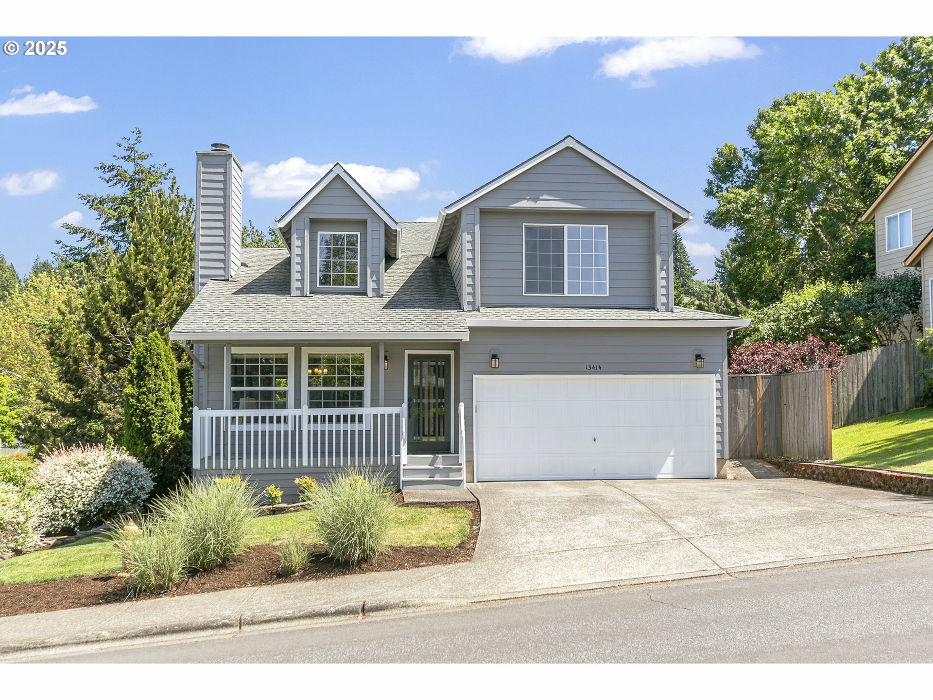 Property Photo: 13414 SW Uplands Dr OR 97223