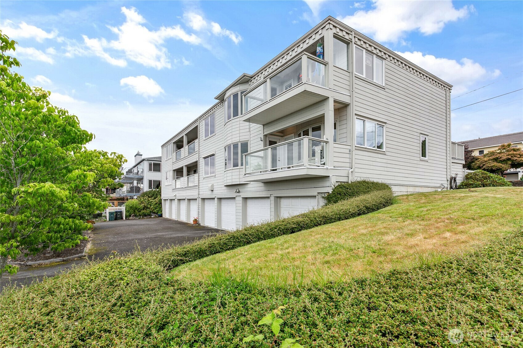 Property Photo: 912 11th 101 WA 98225