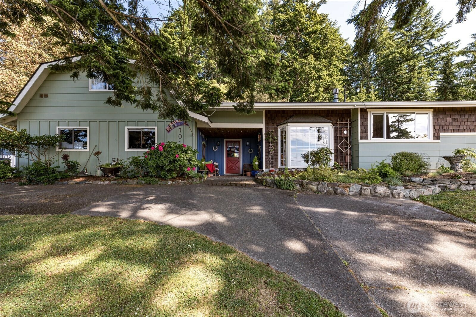Property Photo: 401 NE Faris Street WA 98239