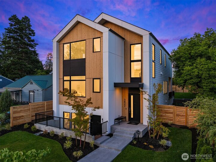 Property Photo: 5822 56th Avenue NE WA 98105