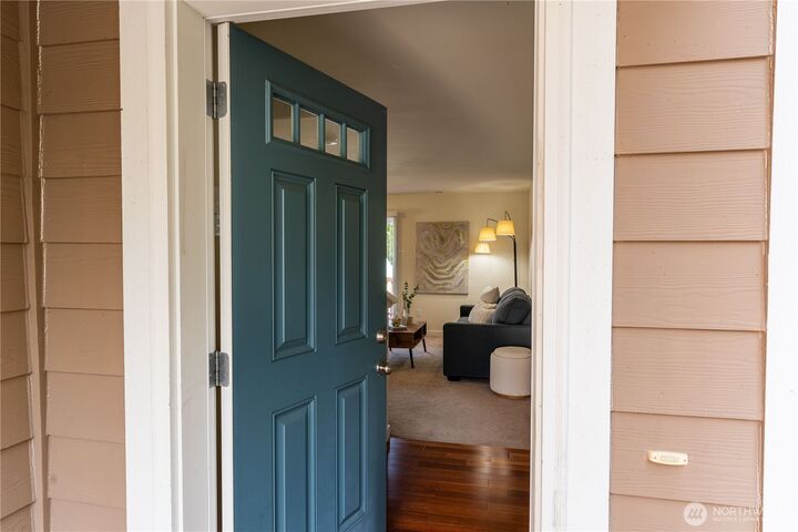 Property Photo:  2433  192nd Pl SW  WA 98036 