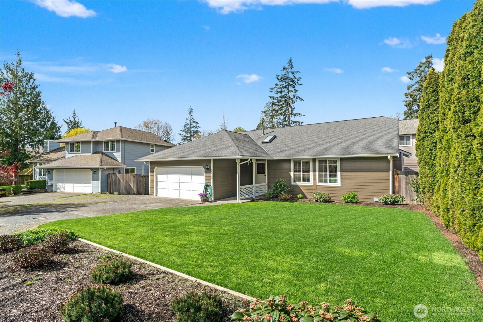Property Photo: 14433 82nd Avenue NE WA 98034