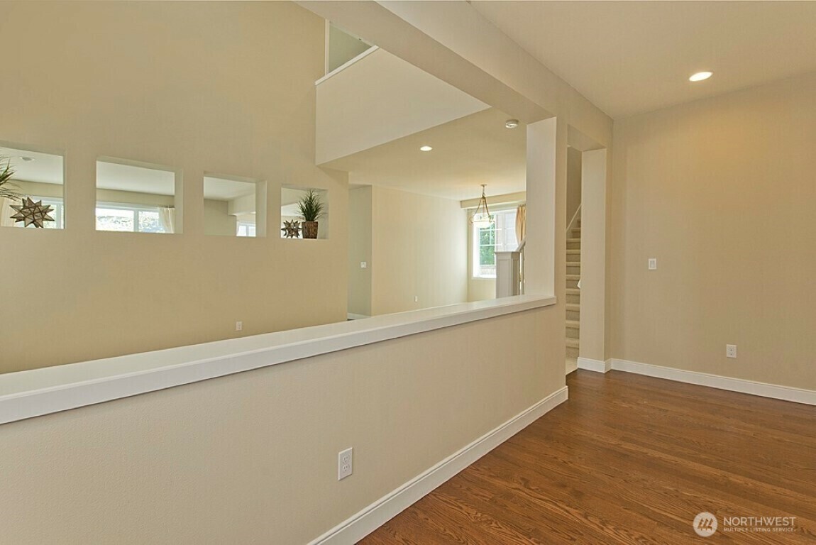 Property Photo: 2106 263rd Lane SE WA 98075