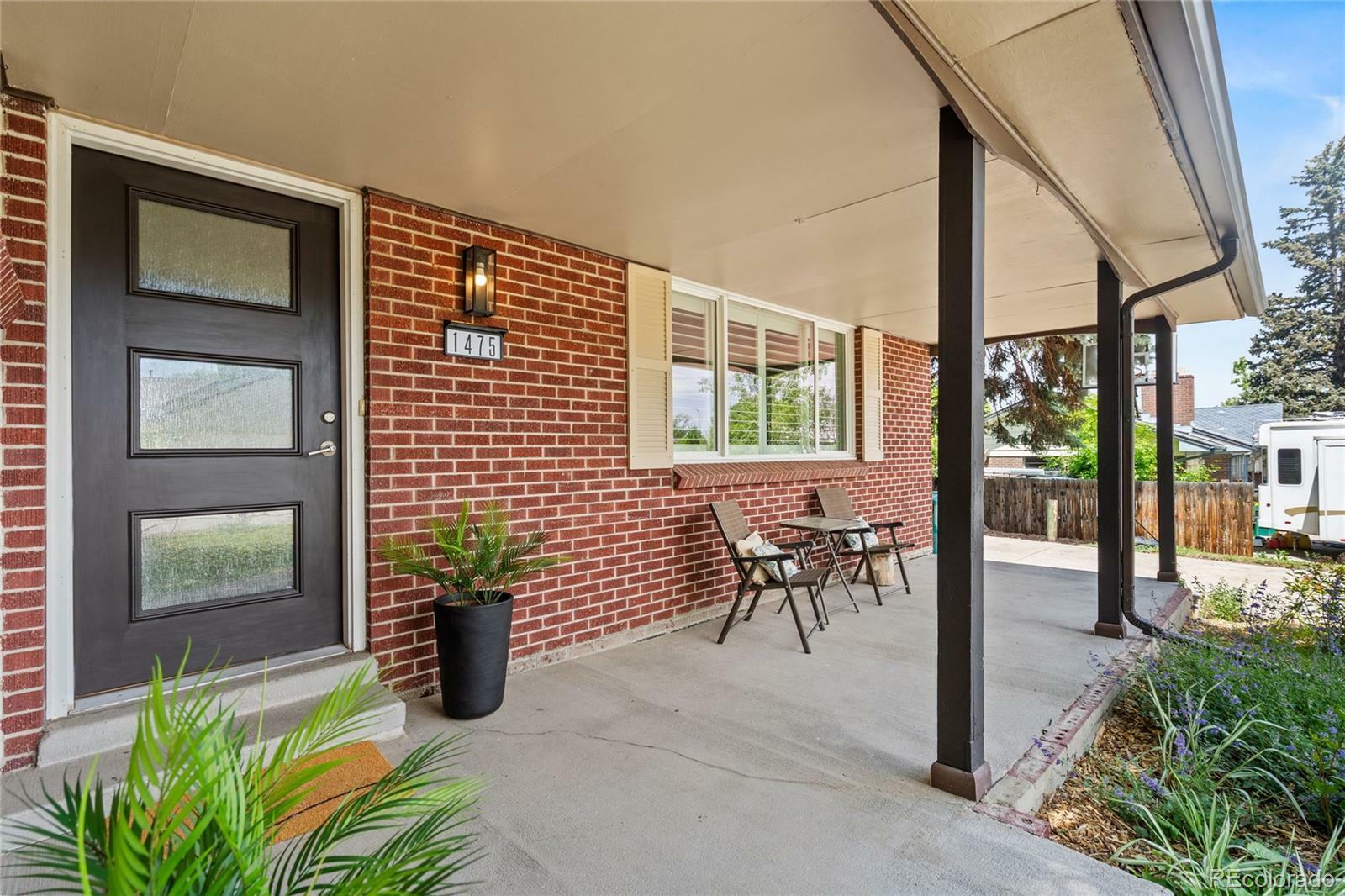 Property Photo: 1475 Kingsbury Court CO 80401