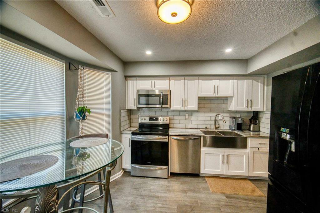 Property Photo:  1110 Meadow Sage Ln  VA 23464 