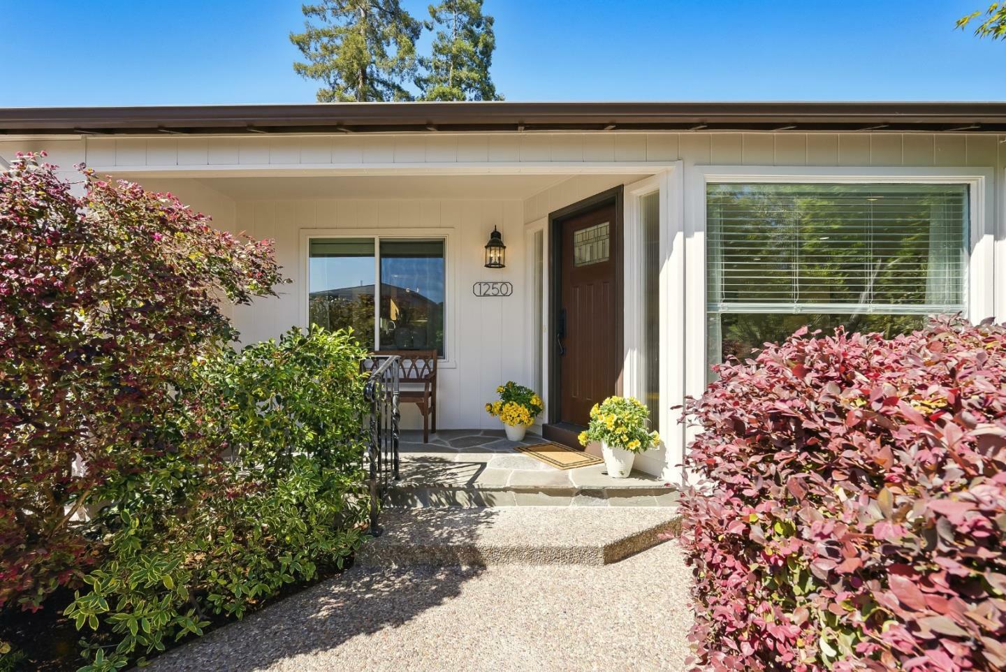 Property Photo:  1250 Dewey Street  CA 94061 