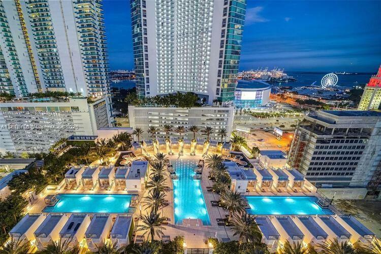 Property Photo: 851 NE 1st Ave 4410 FL 33132