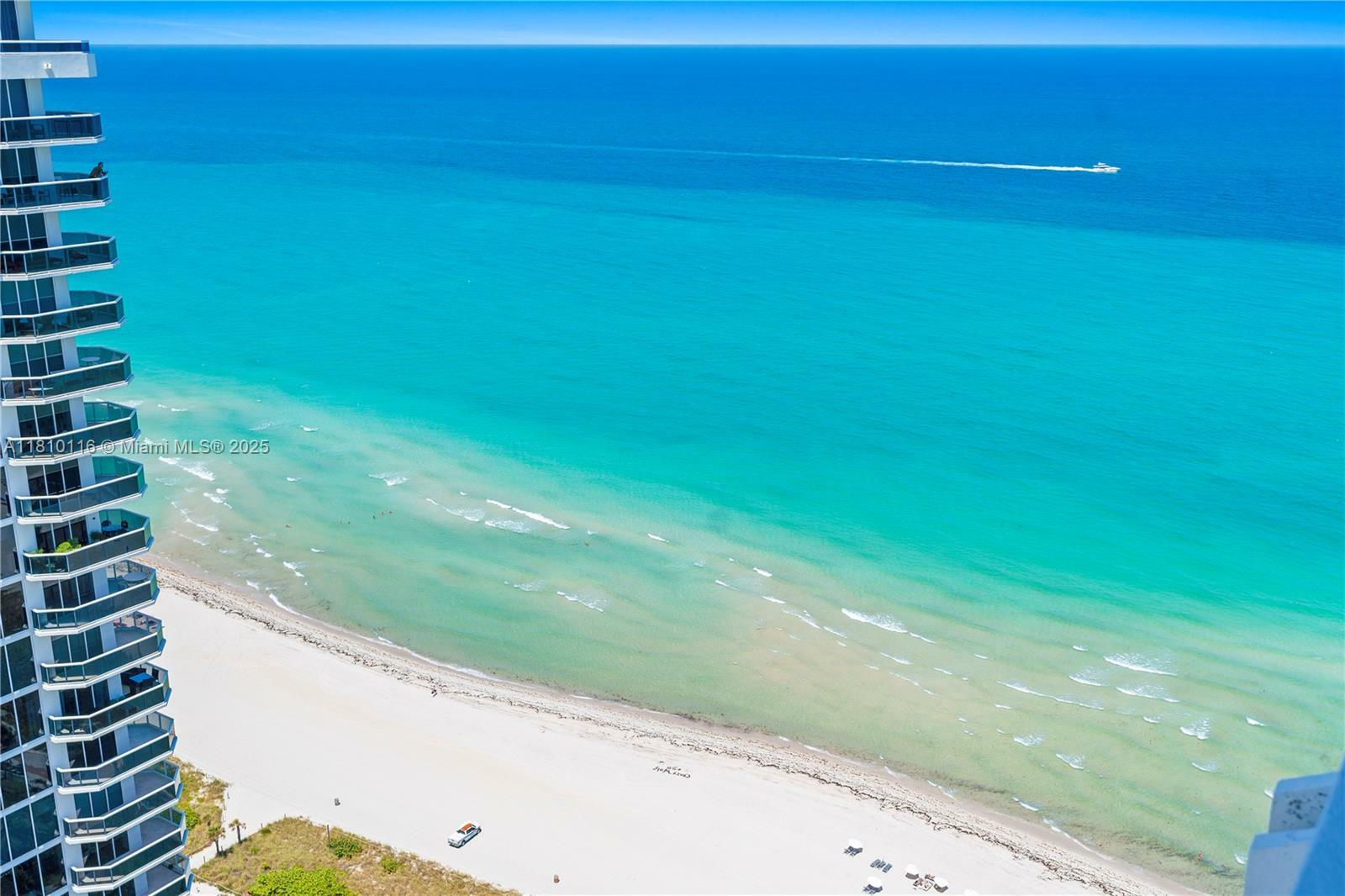 Property Photo: 4775 Collins Ave Ph4107 FL 33140