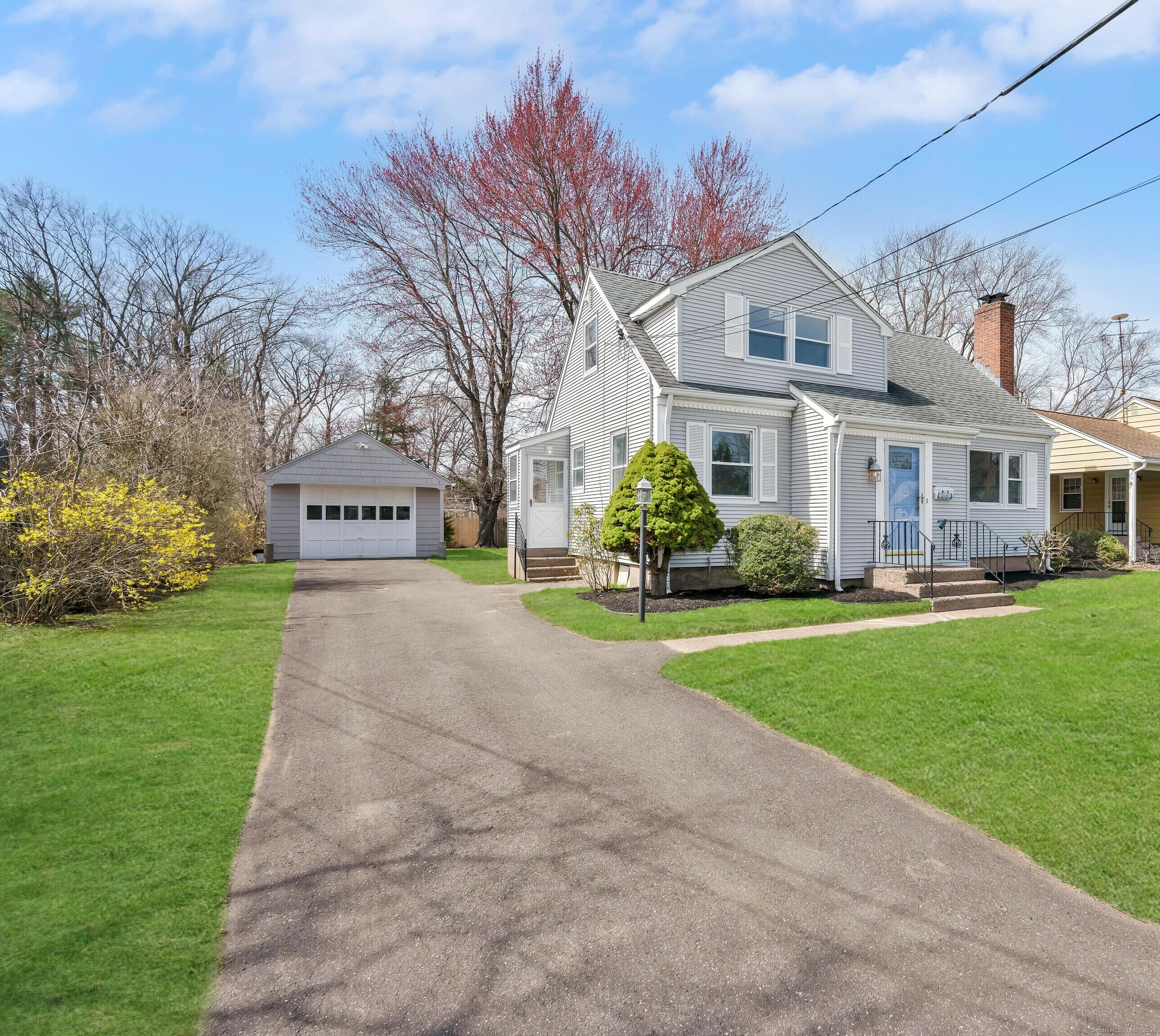 Property Photo: 17 Lydall Road CT 06111