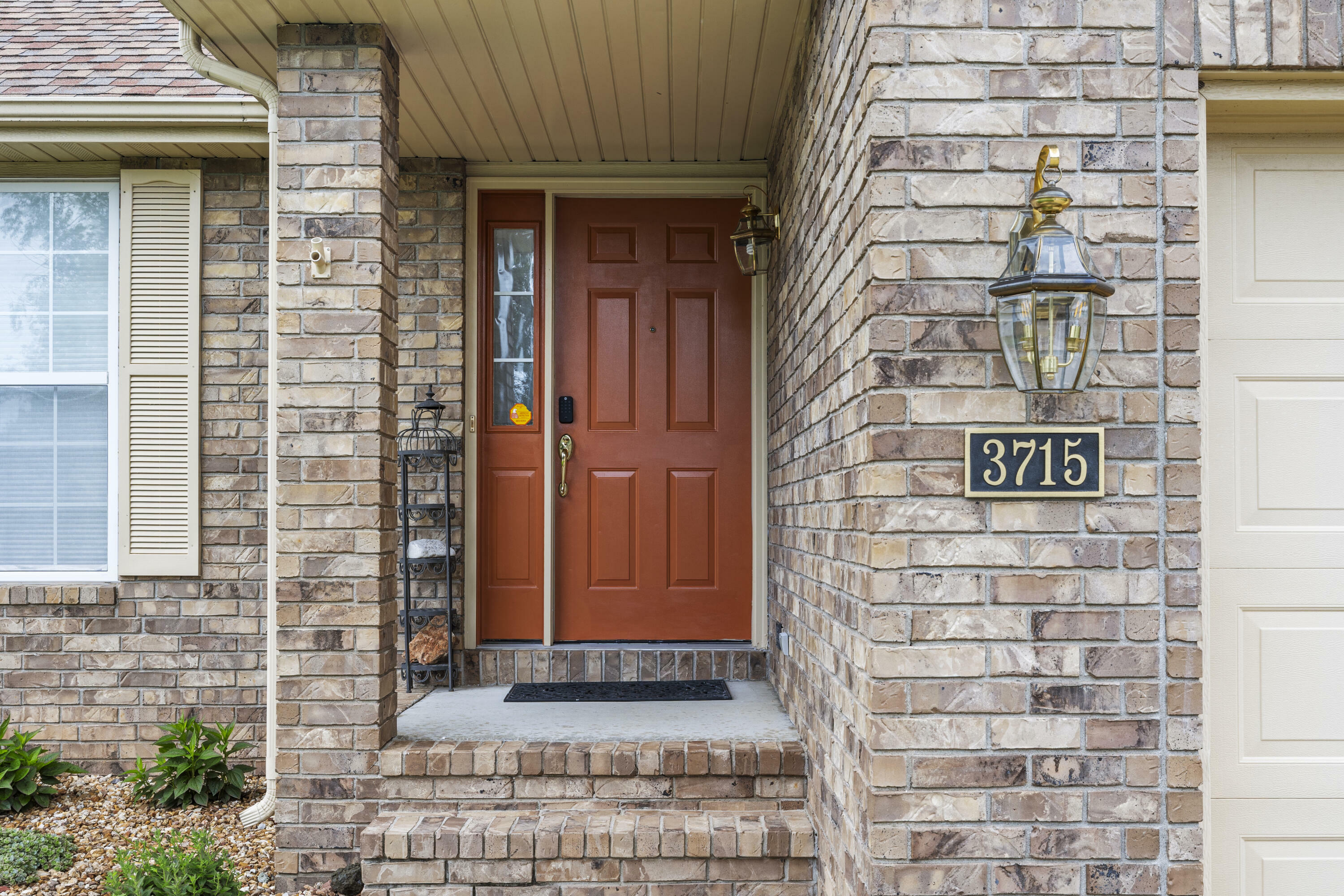 Property Photo: 3715 E Alameda Street MO 65809