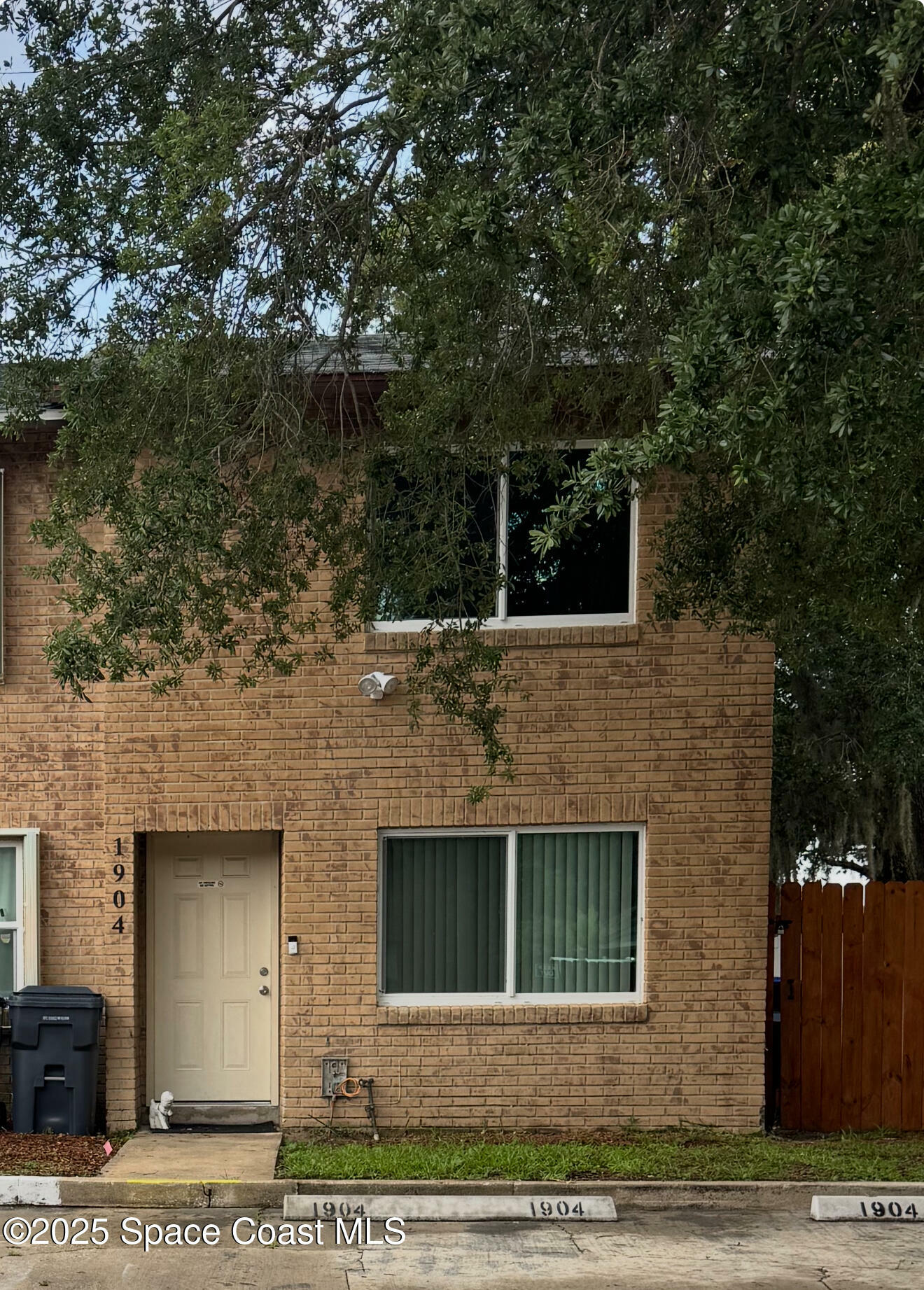 Property Photo: 1904 South Street FL 32780