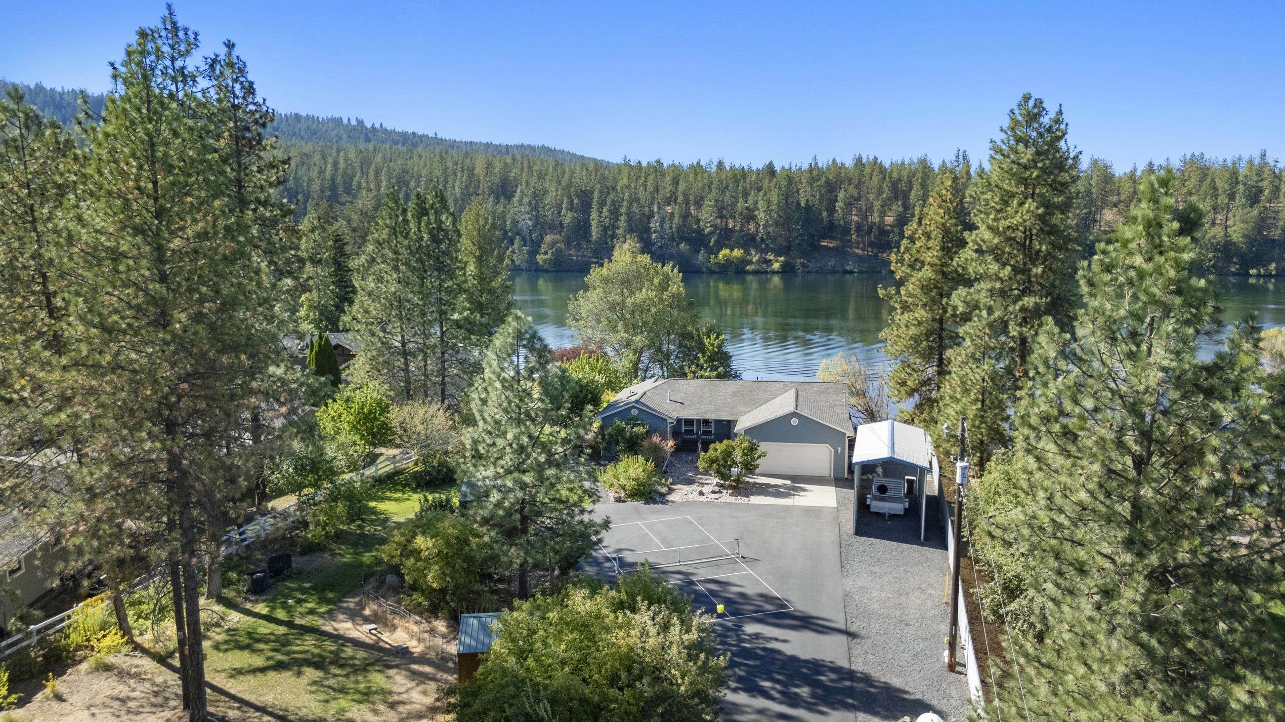 Property Photo: 12407 N Nine Mile Rd WA 99026
