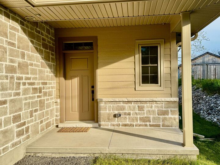 Property Photo: 75 Seymour Street W ON K0K 2K0