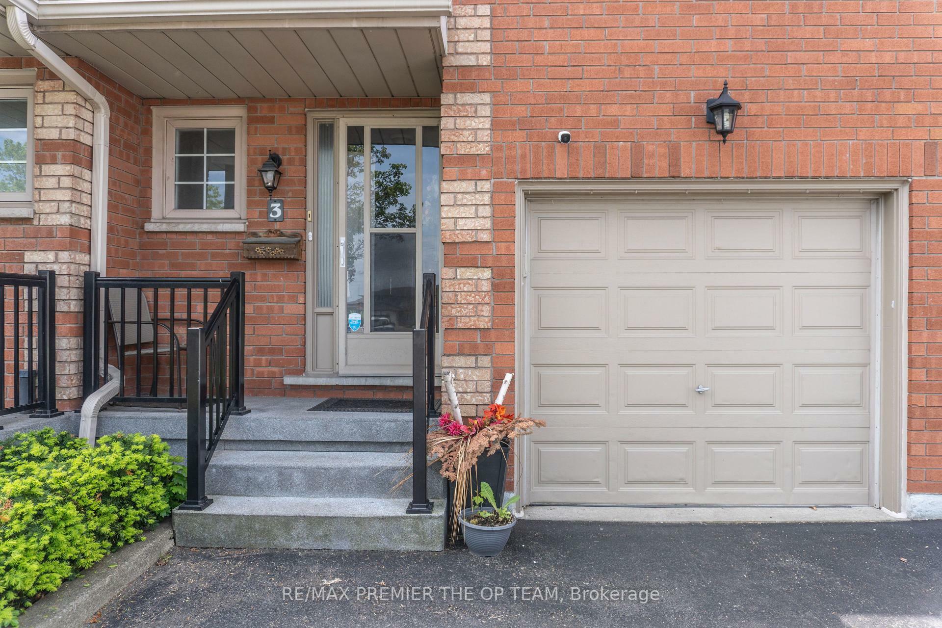 Property Photo: 255 Mount Albion Road 3 ON L8K 6P7