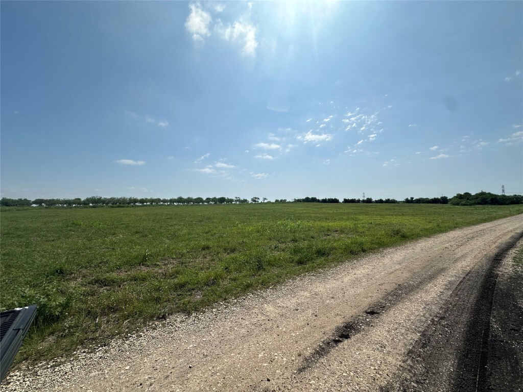 Property Photo: 1800 Scull Rd Scull Road TX 78666