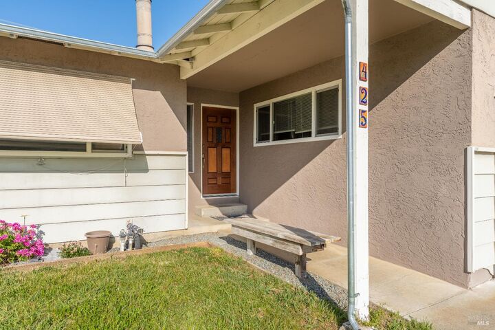 Property Photo: 425 Washo Drive CA 95482