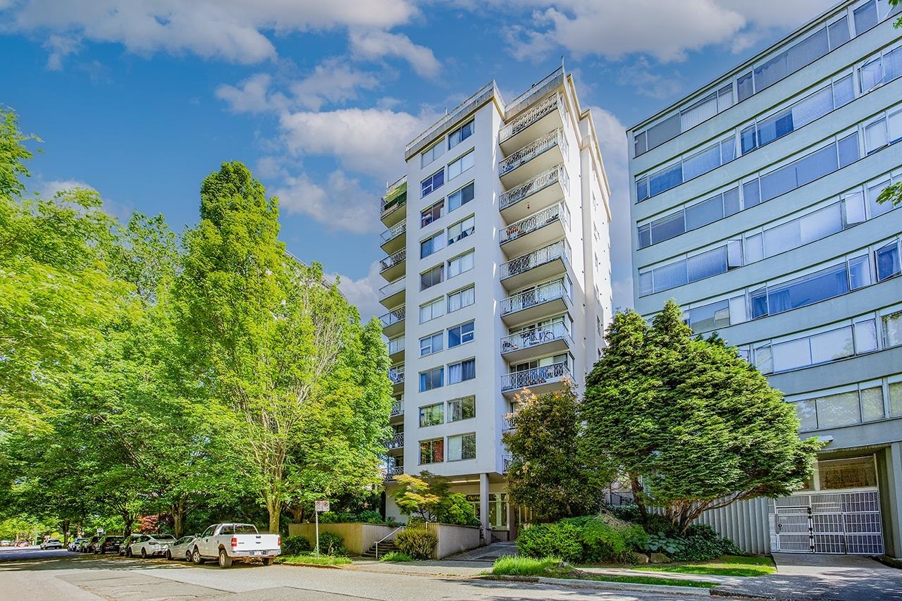 Property Photo:  1219 Harwood Street 1104  BC V6E 1S5 