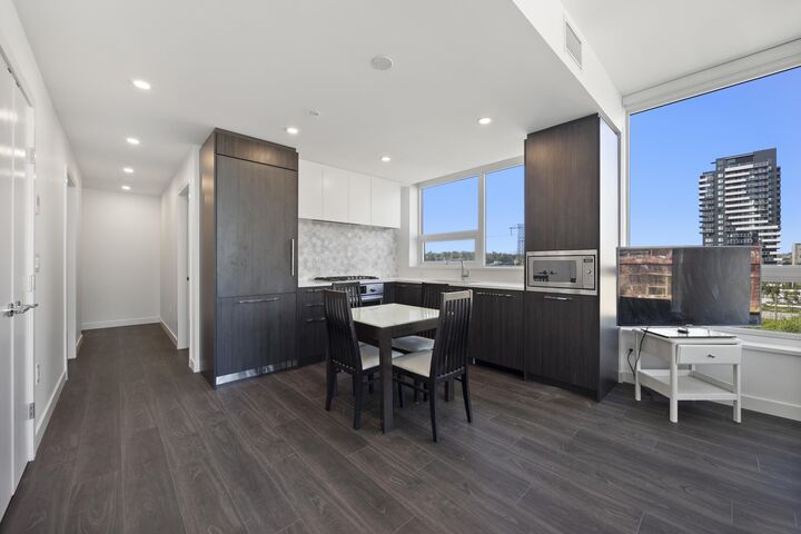 2425 Alpha Avenue 707 — photo 1
