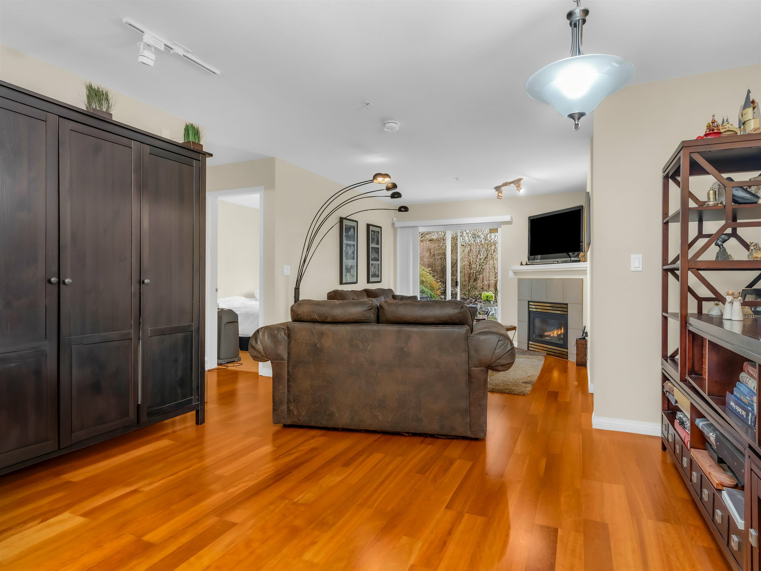 Photo de la propriété: 1280 Merklin Street 104 BC V4B 4B9