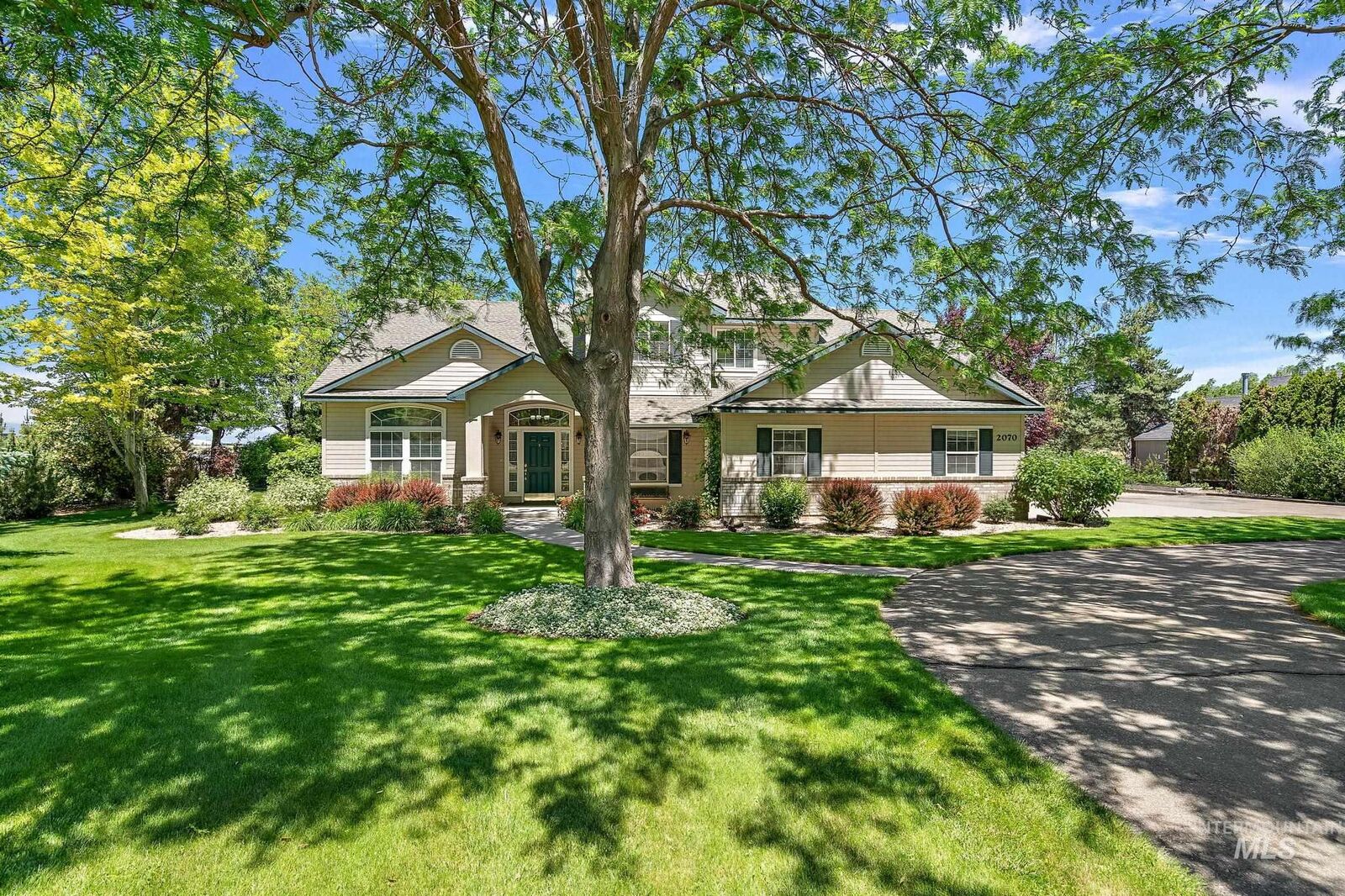 Property Photo: 2070 W Waltman St ID 83642