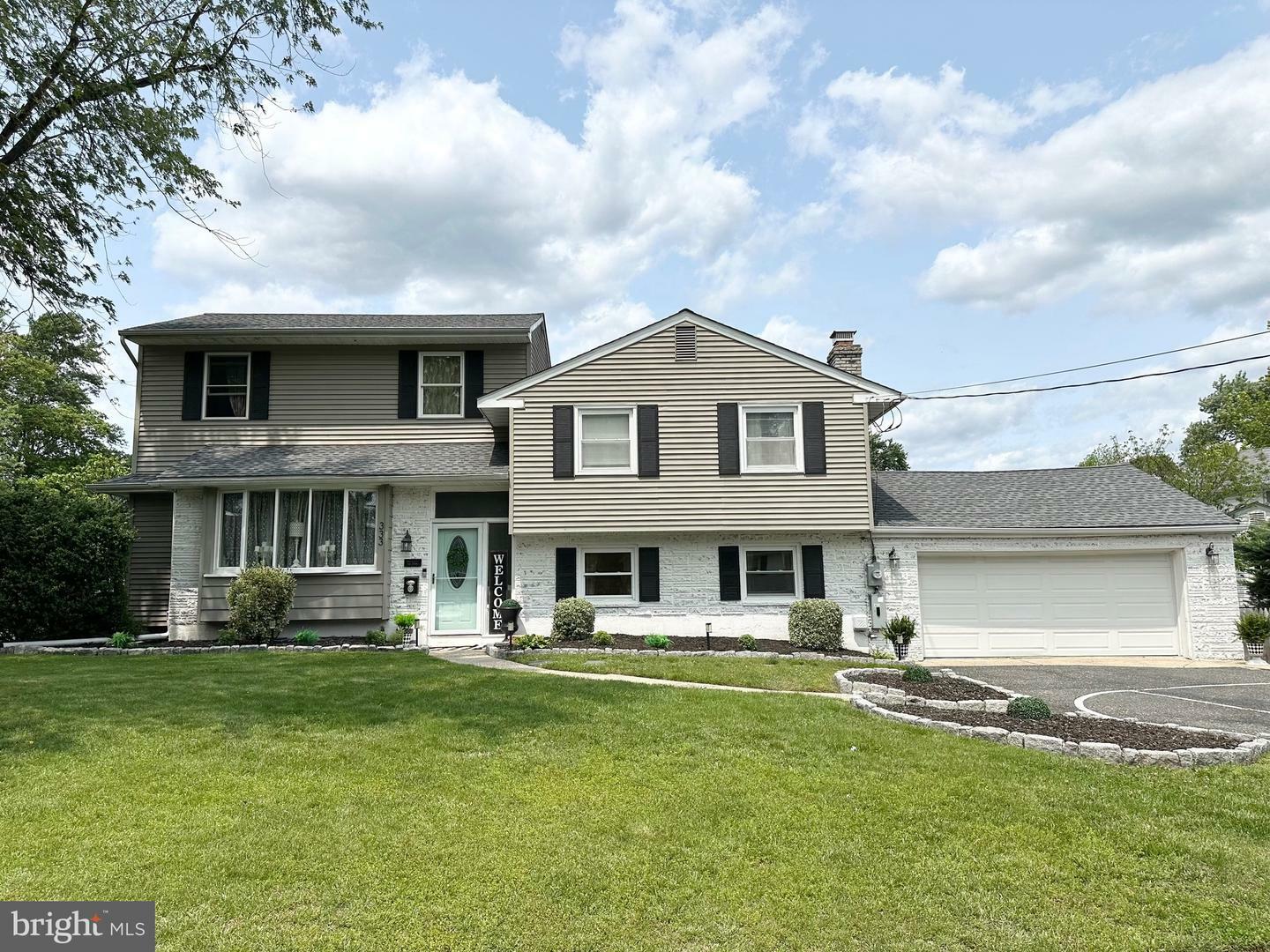 Property Photo:  333 Farmdale Road  NJ 08057 