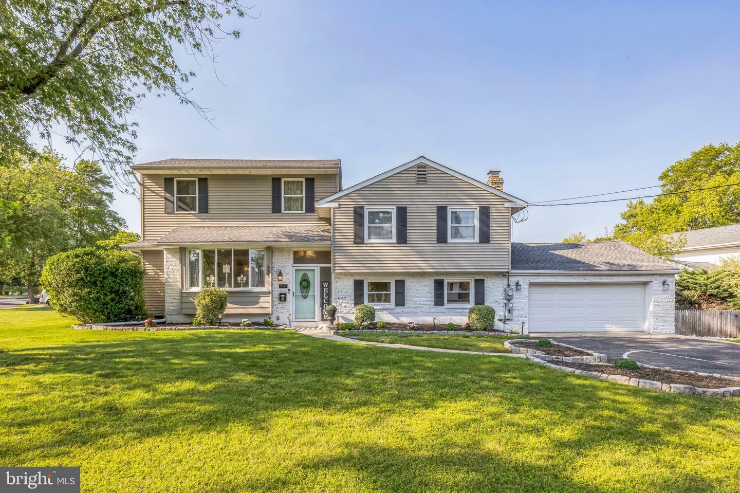 333 Farmdale Road  Moorestown NJ 08057 photo