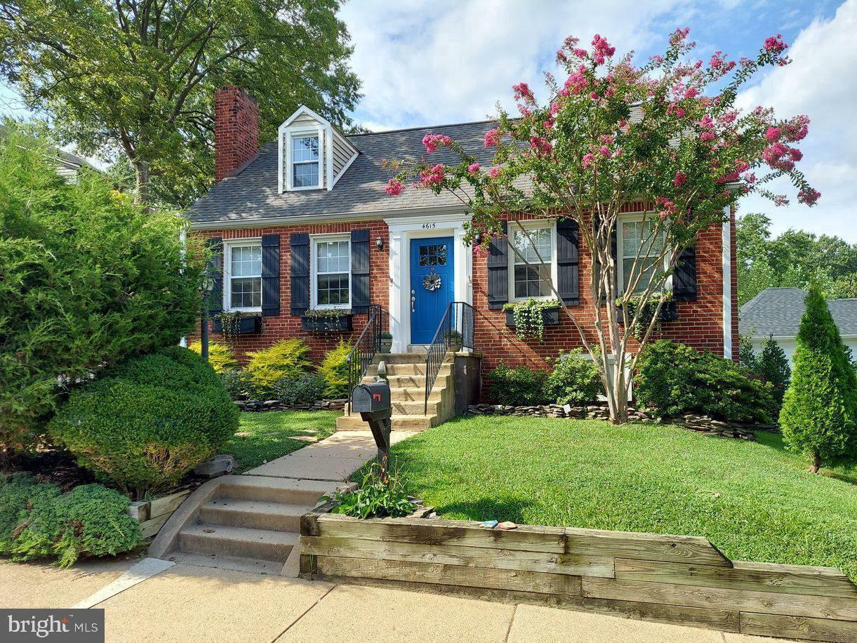 Property Photo: 4615 22nd Street N VA 22207